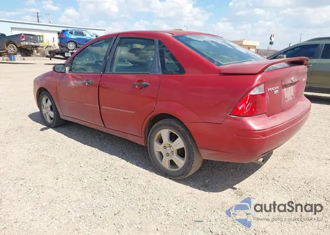 2005 Ford Focus Zx4 из США, поврежденный, VIN 1FAFP34N35W262327